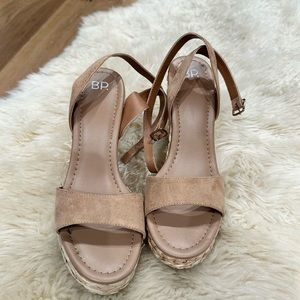 BP Wedge sandal, size 8